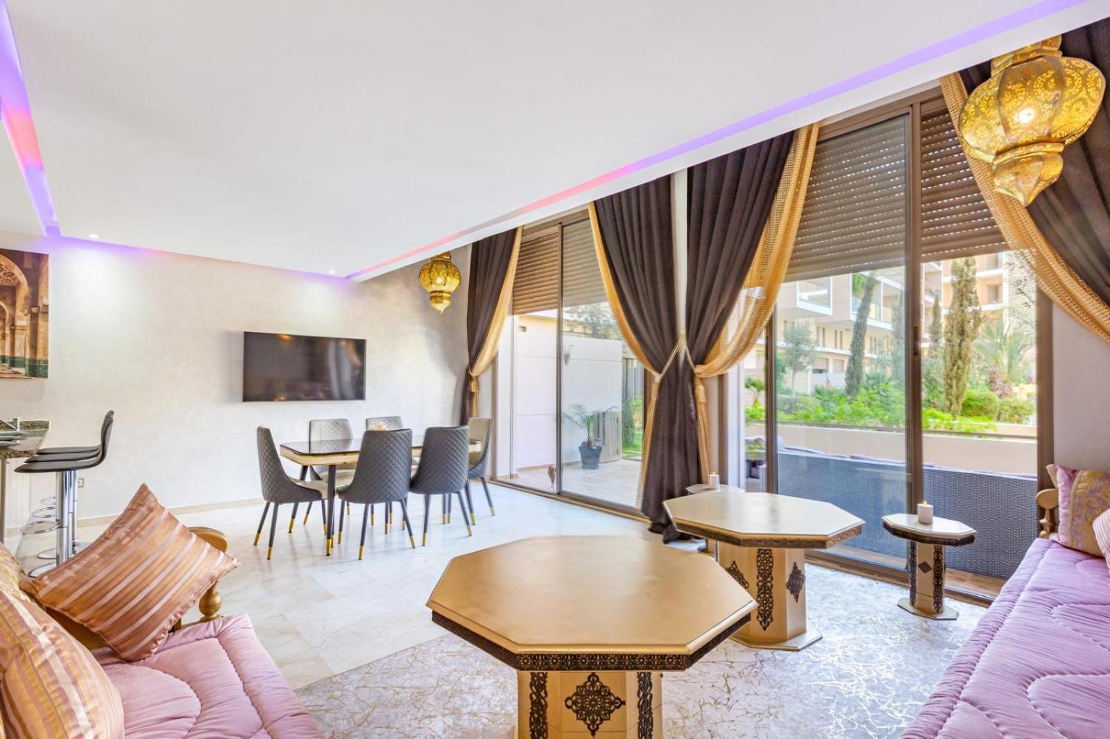 Royal Deluxe Gold - Marrakech, Luxe Pool View Apartment Маракеш Екстериор снимка